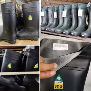 CSA PVC Safety Rain Boots Steel Toe Footwear